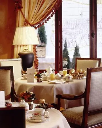 Mayfair Hotel Parigi