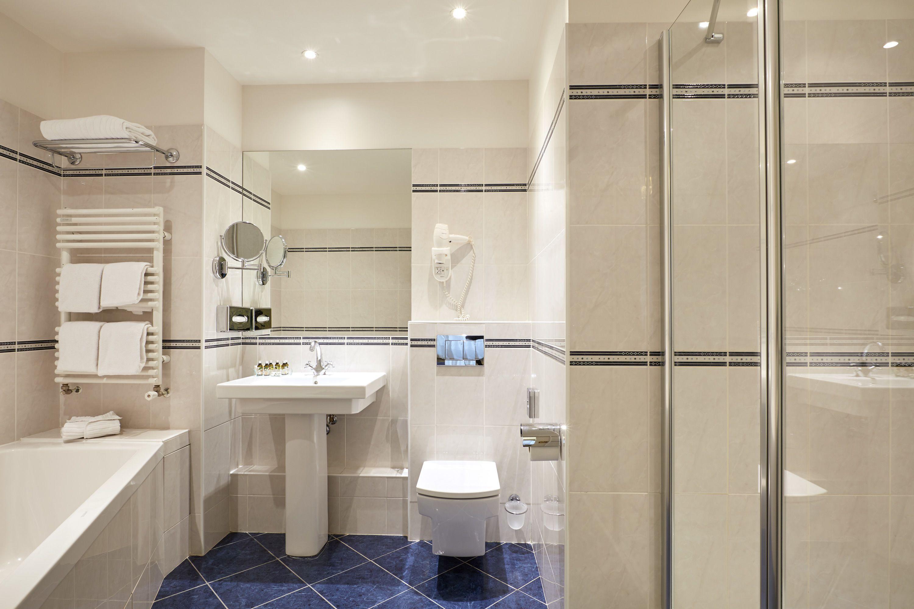 Mayfair 4*